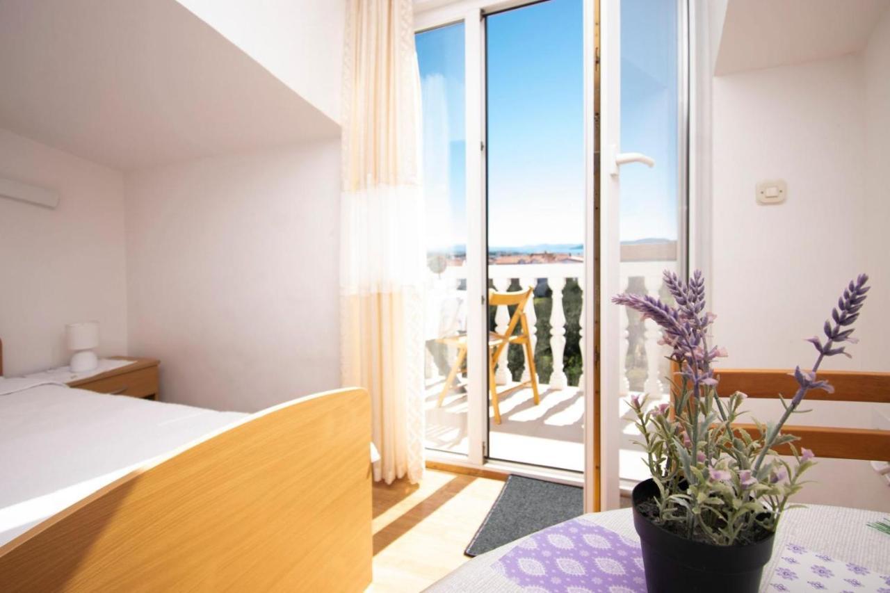 Family Holiday Apartments Lucia Водице Екстериор снимка