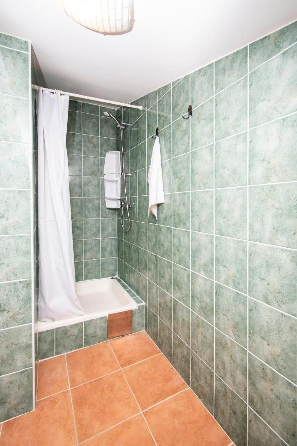 Family Holiday Apartments Lucia Водице Екстериор снимка