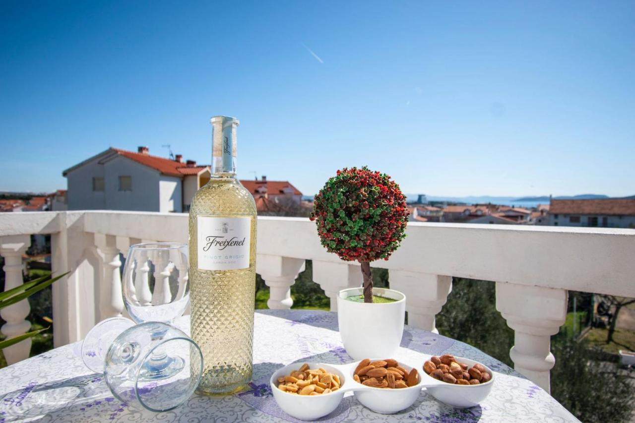 Family Holiday Apartments Lucia Водице Екстериор снимка