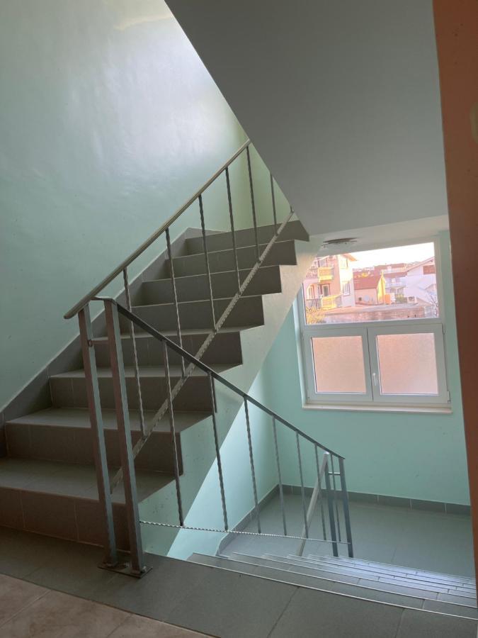 Family Holiday Apartments Lucia Водице Екстериор снимка